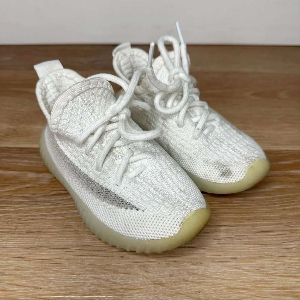 Kids Toddler Unisex Athleisure White Sneakers, Size 7